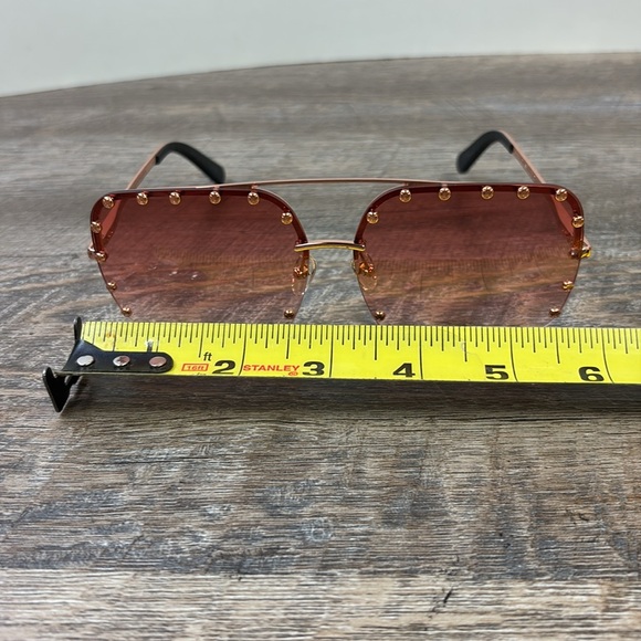 Louis Vuitton Pink THE PARTY 2018 Square Aviator Sunglasses - Picture 14 of 14